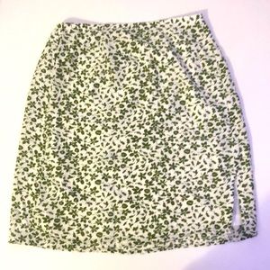 Leaf print skirt